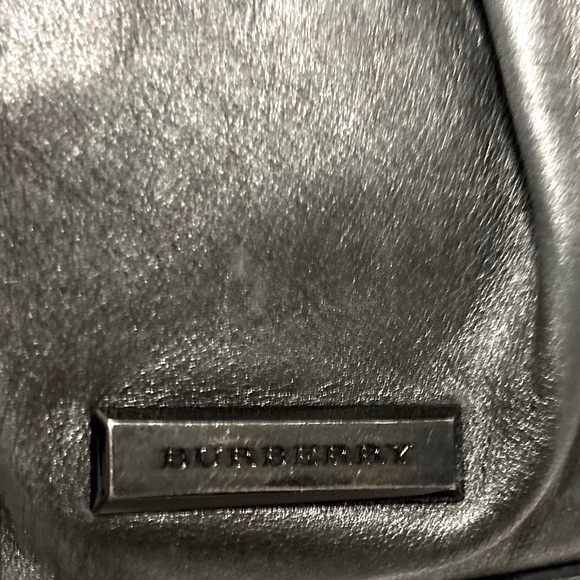 Burberry Silver Metallic Leather Should Bag Tote - Picture 3 of 15